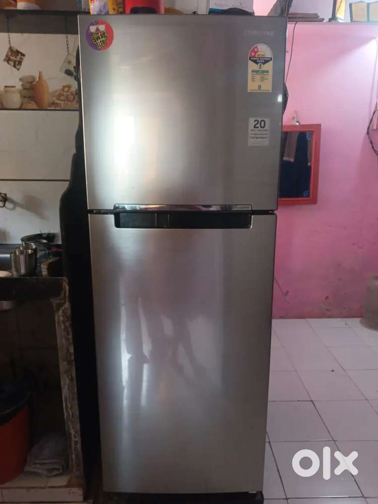 9 months old fridge full new condition full working