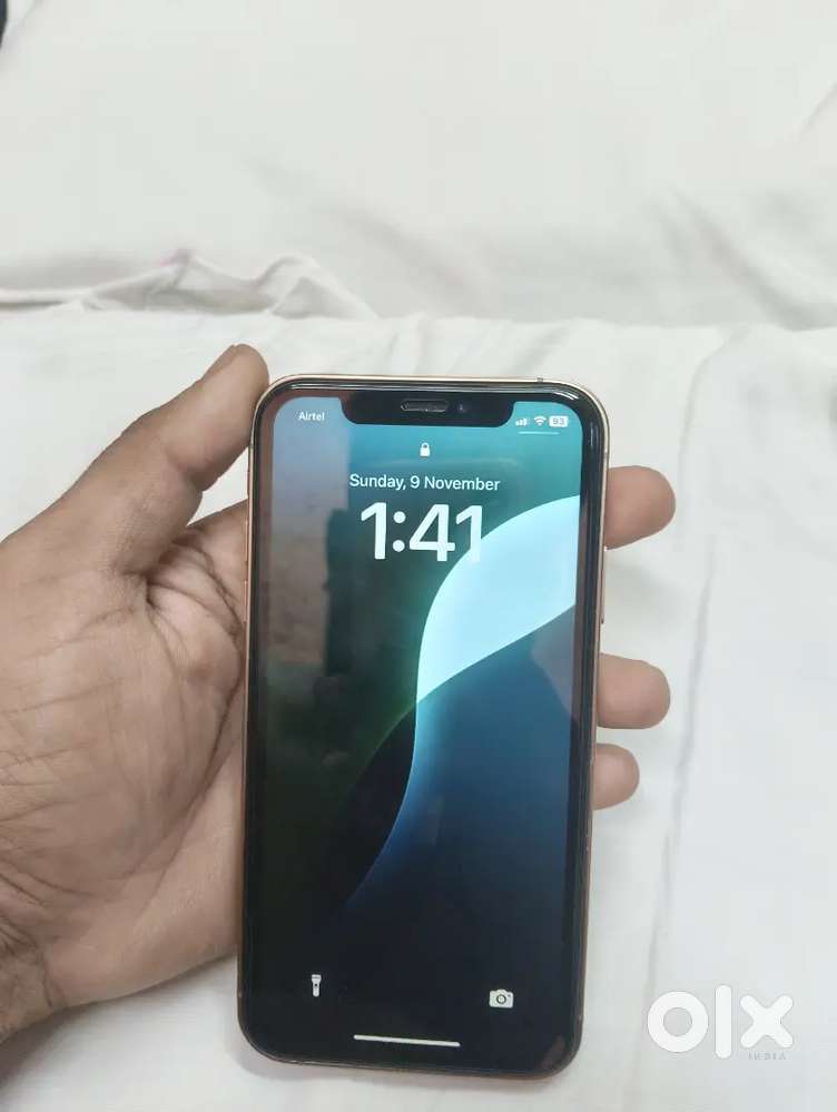 IPhone Xr 128gb Converted Into 16Pro Battery Health 100 Face I'd Off