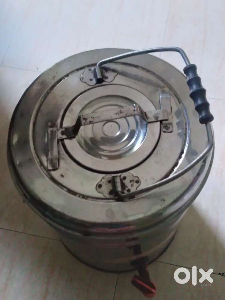 Tea kettle