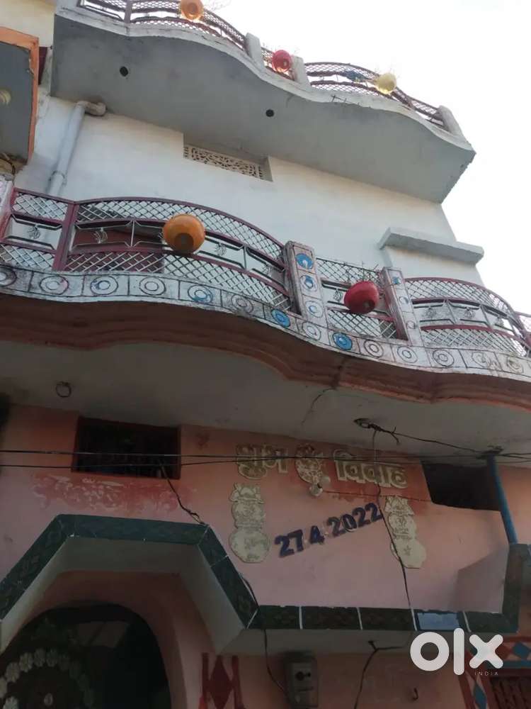 Ghar bechna Hai Tu floor ka ful complete Hai ready Tu move