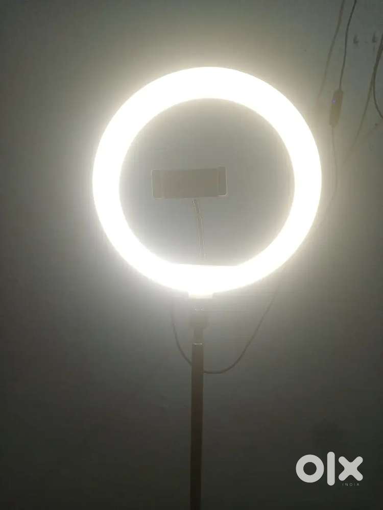 RING LIGHT