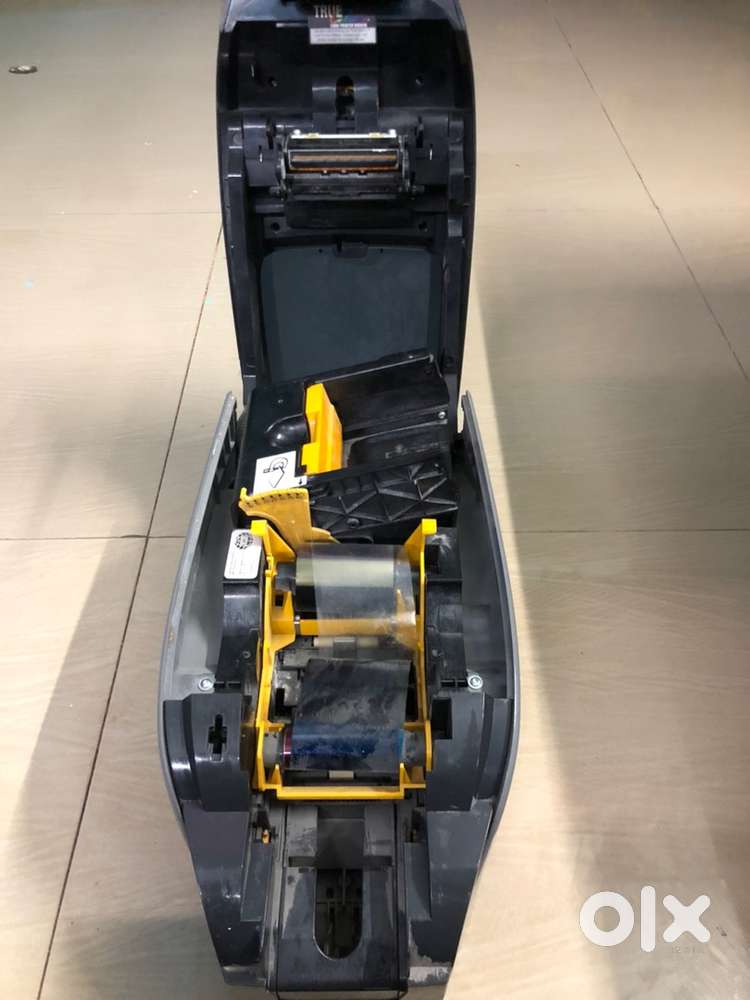 (1)ZEBRONICS ZXP SERIES3 CARD PRINTER(2)TSC BARCODE PRINTER (3) UPS