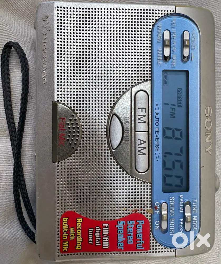 Antique Sony Walkman WM-GX410 Radio FM and AM with casette Recorder