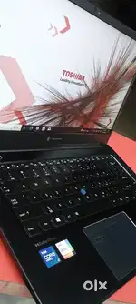 Toshiba laptop japanese technology i7 11th 512 GB SSD 16GB Ram