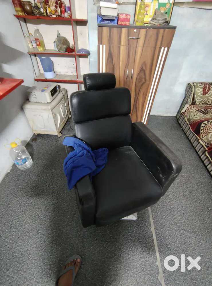 Shop rake , counter,chair