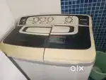 Samsung semi automatic washing machine 7.5 kgs