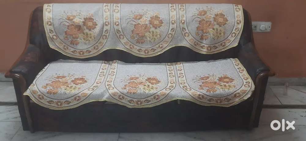 SOFA SET (5 SEATER)