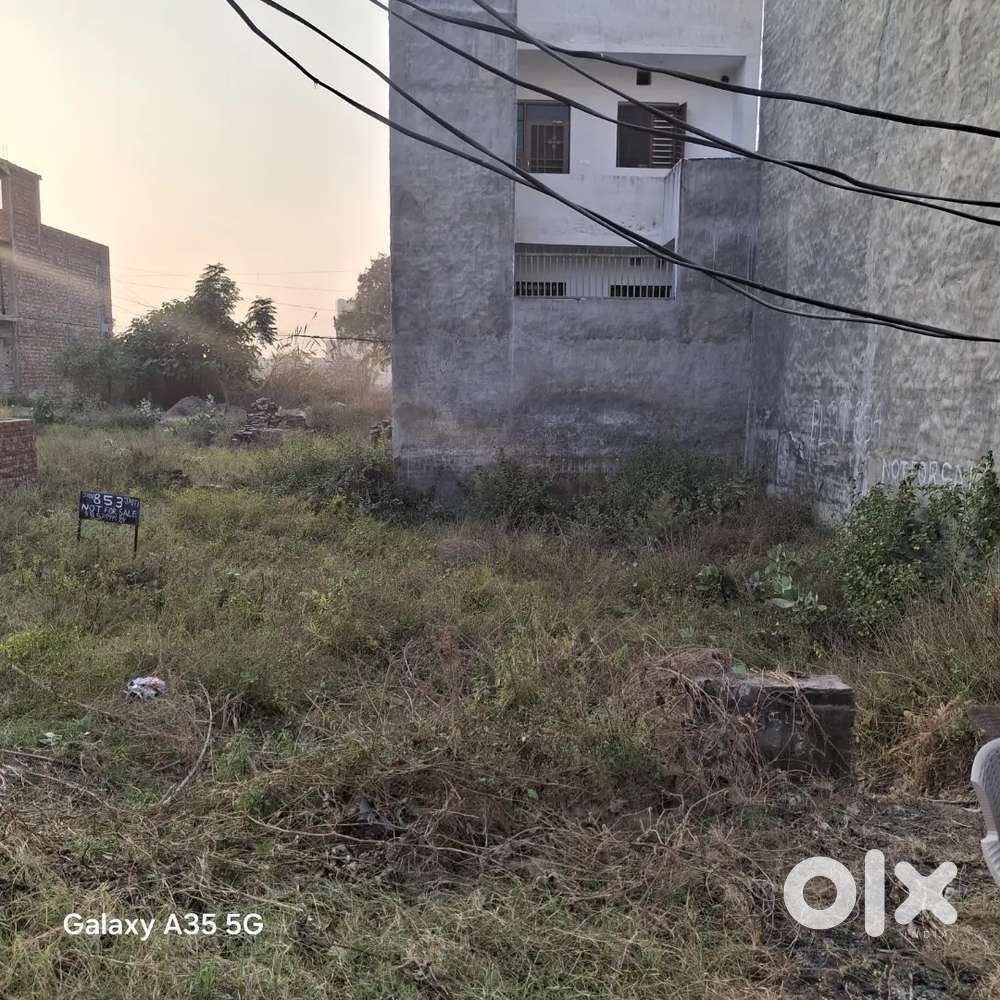 Price 67000 per sq.yds