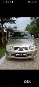 Toyota Innova 2.5 V 7 STR, 2010, Diesel
