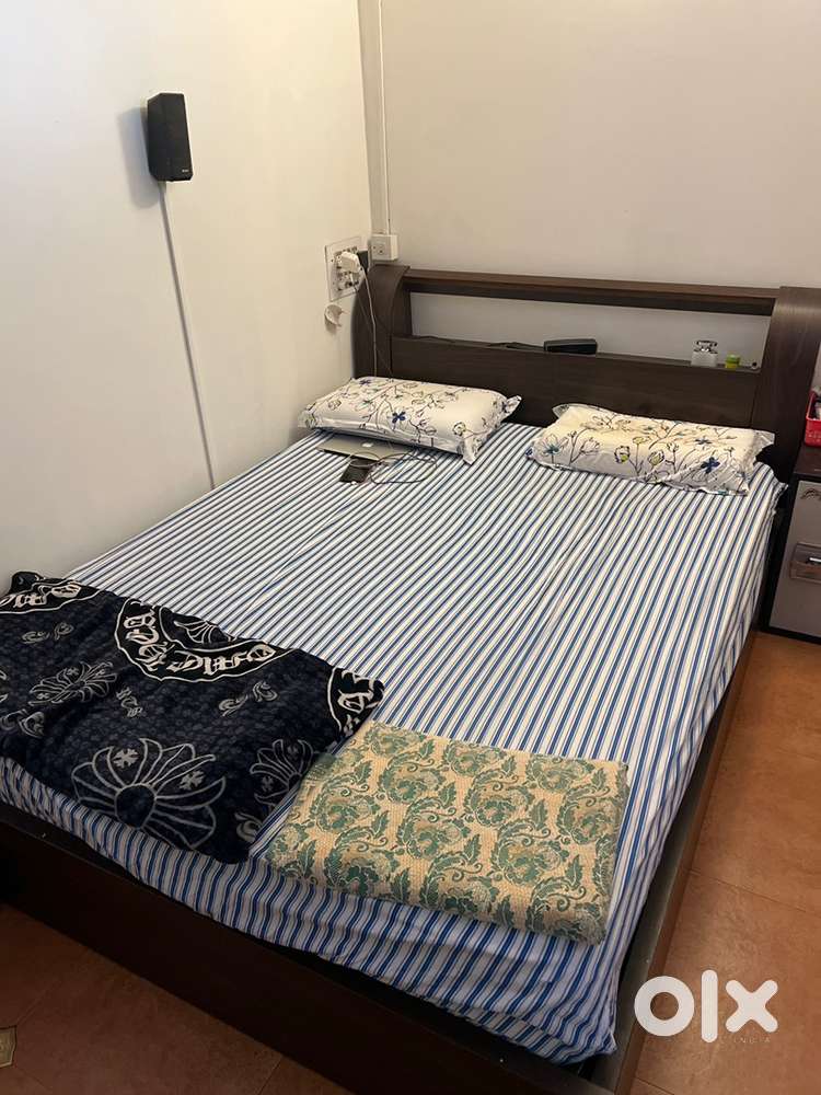 Urban ladder queen size