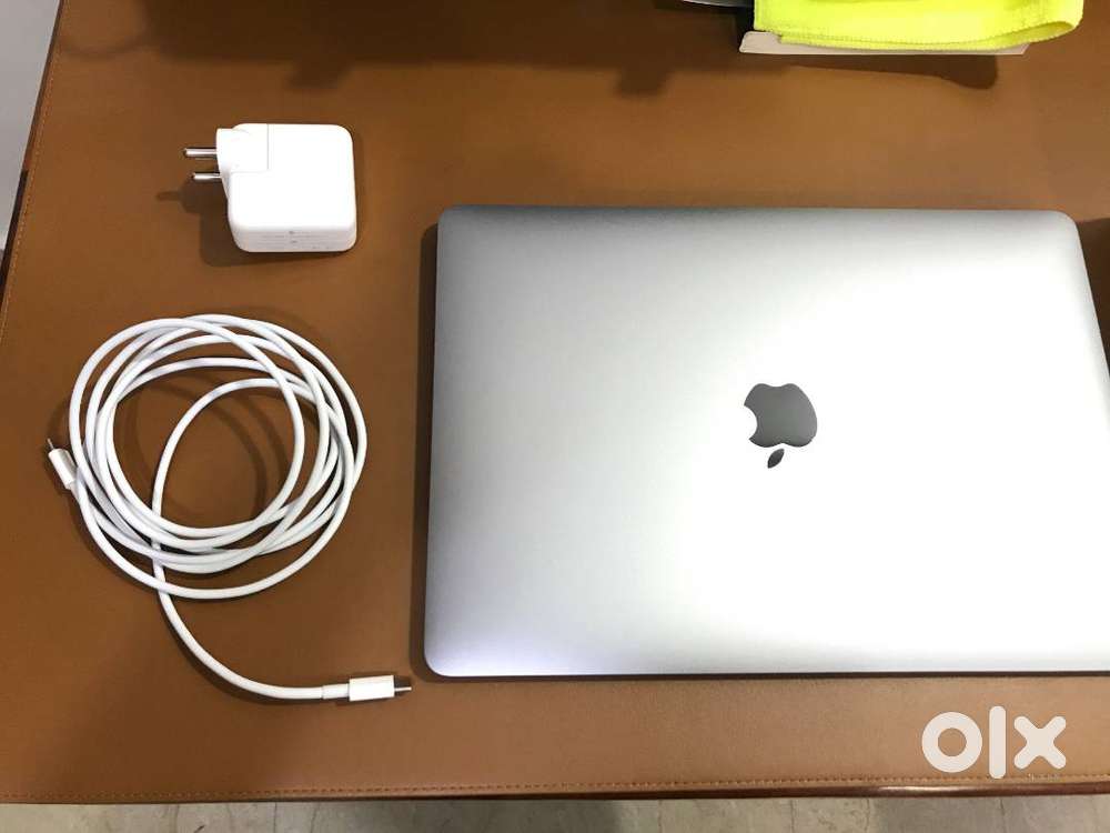 Macbook Air M1 (Flawless condition)