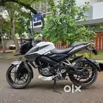 Bajaj Pulsar NS 200 ABS