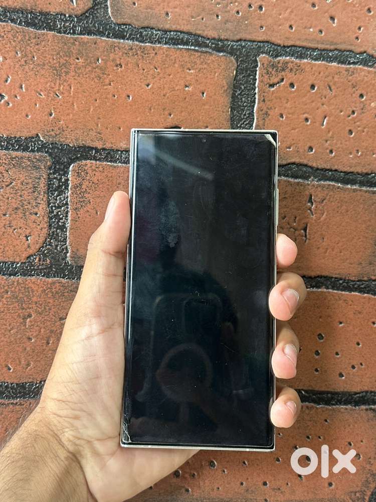 100 % condition s23 utra