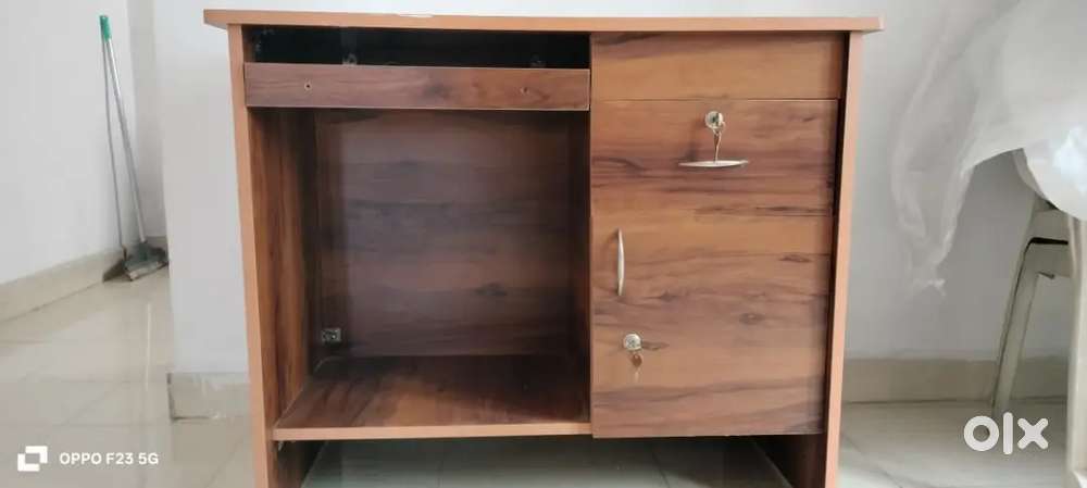 Computer table for sale. New table rarely used