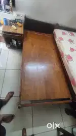 Wooden Saag Bed (શુદ્ધ સાગ નુ બેડ) with mattress (ડનલક ના ગડલા)