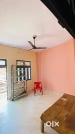 ROOM AVAILABLE FOR GIRLS
