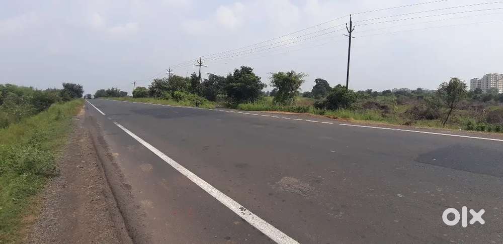 plot for sale at umred road highway