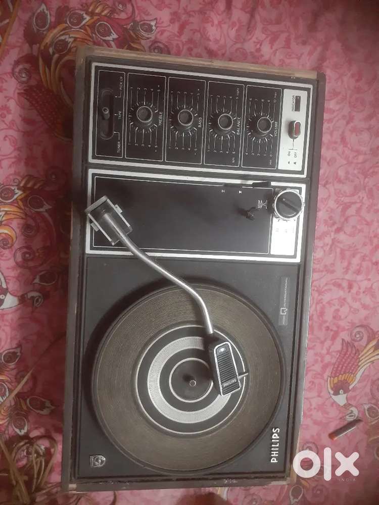 PHILIPS OLD SOUND SYSTEM .