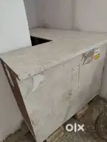 Shop counter