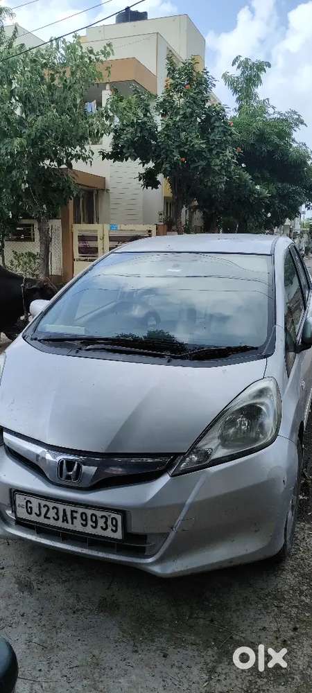 Honda Jazz August 2011 Petrol 98000 Km Driven