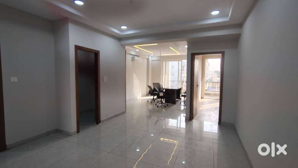 Luxury 2 BHK Semifurnished Flat with Car Parking and Park Facing