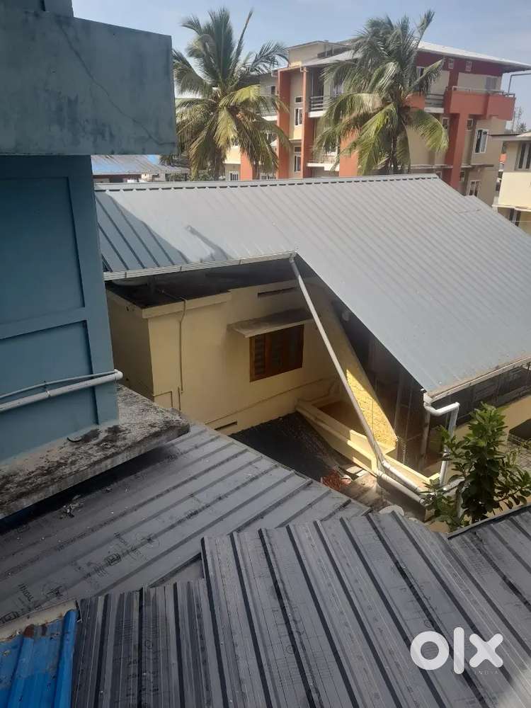 Indipendent house near market  kattakada