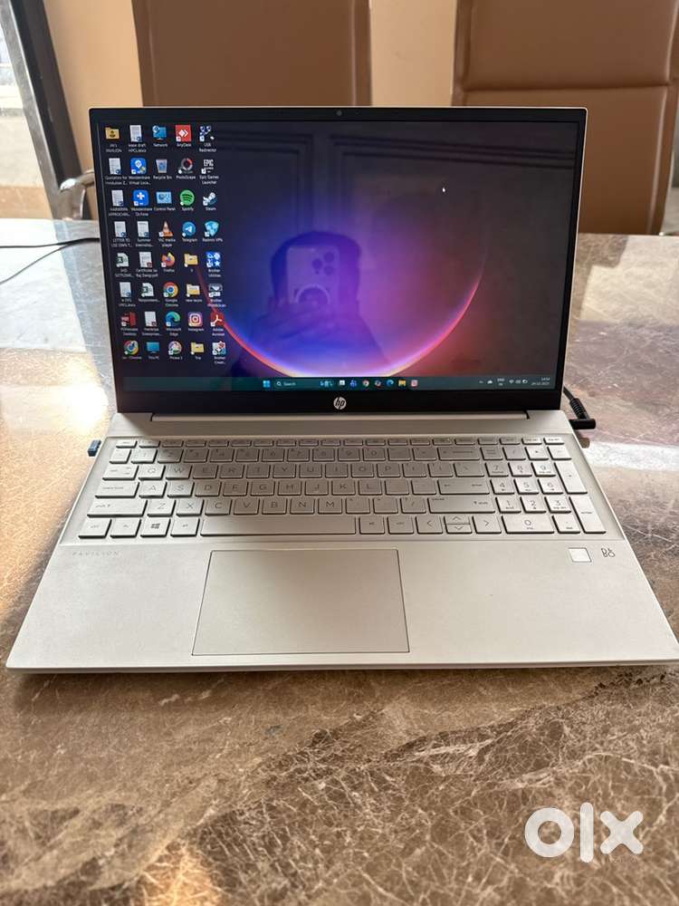 HP PAVILION LAPTOP