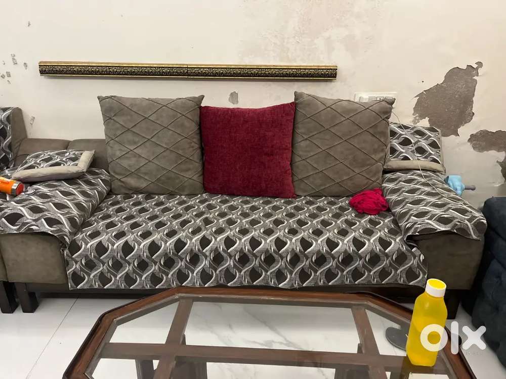 Sofa set 5 seater can be l shaped