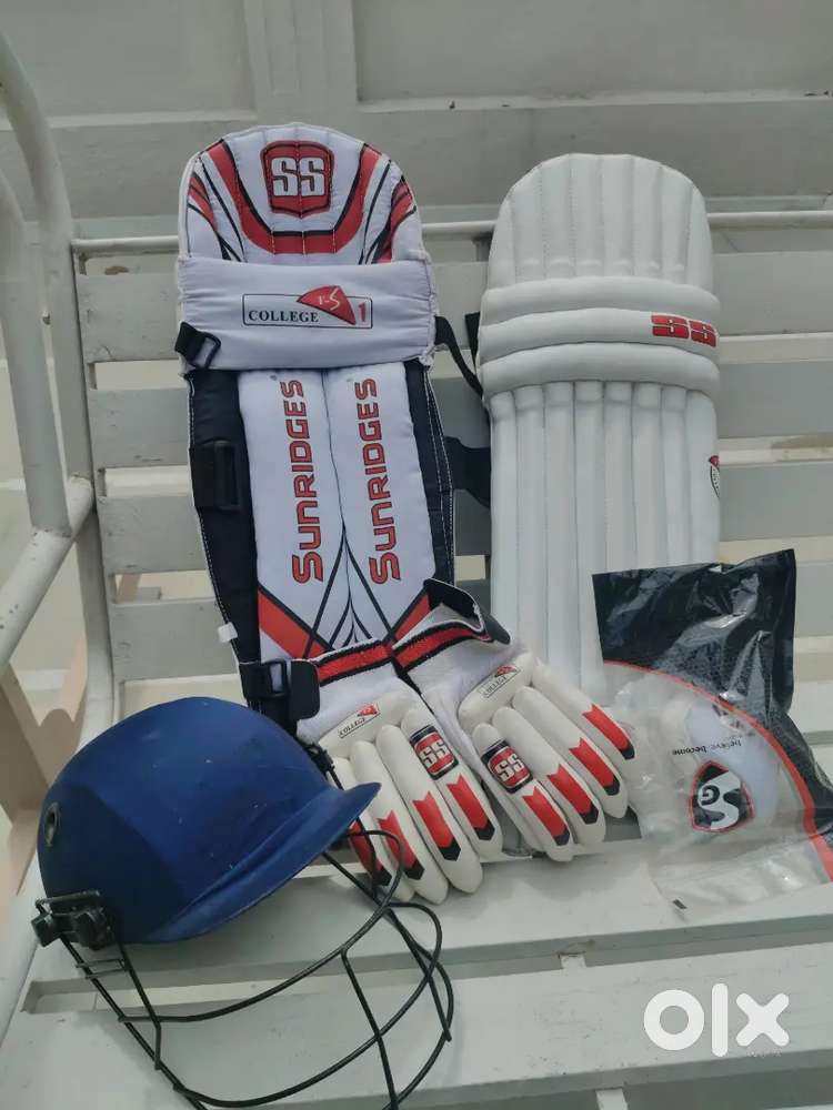 SS brand unused cricket kit