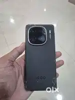 iQOO 12 5g ( 12 GB RAM, 256 GB ROM) black