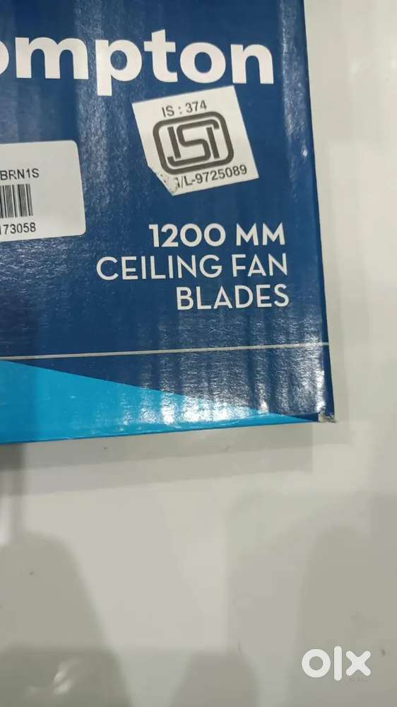 Ceiling Fan Crompton Brown color