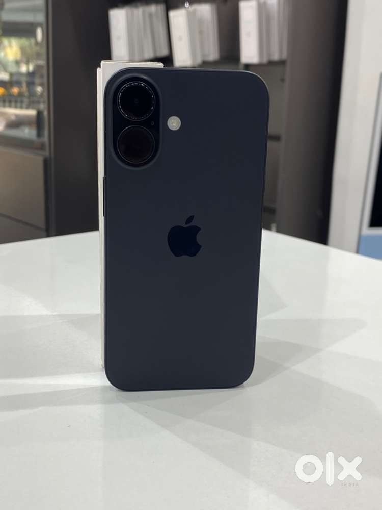 Iphone 16 128gb black 90% battery with bill 3months warranty