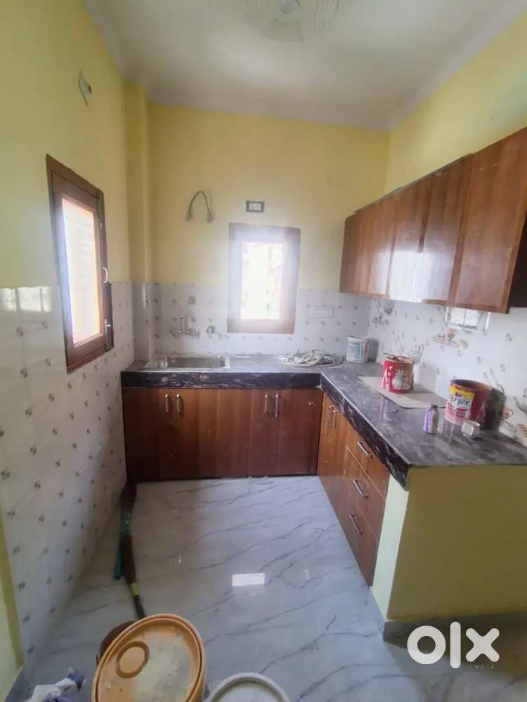 New 2BHK Flat for Rent in Dwarka Morh – ₹13,500 Only