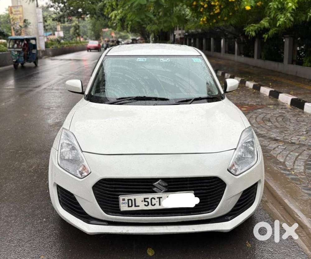 Maruti Suzuki Swift LXI Option, 2022, Petrol