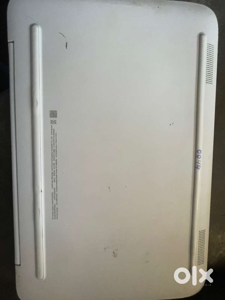 HP LAPTOP 4gb ram. With keybord and mouseand usbhub