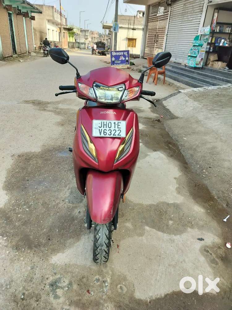 Honda Activa DLX prime kmh 16000