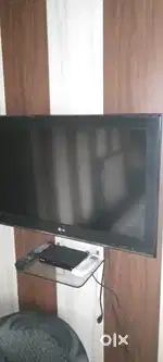 LG LCD 32