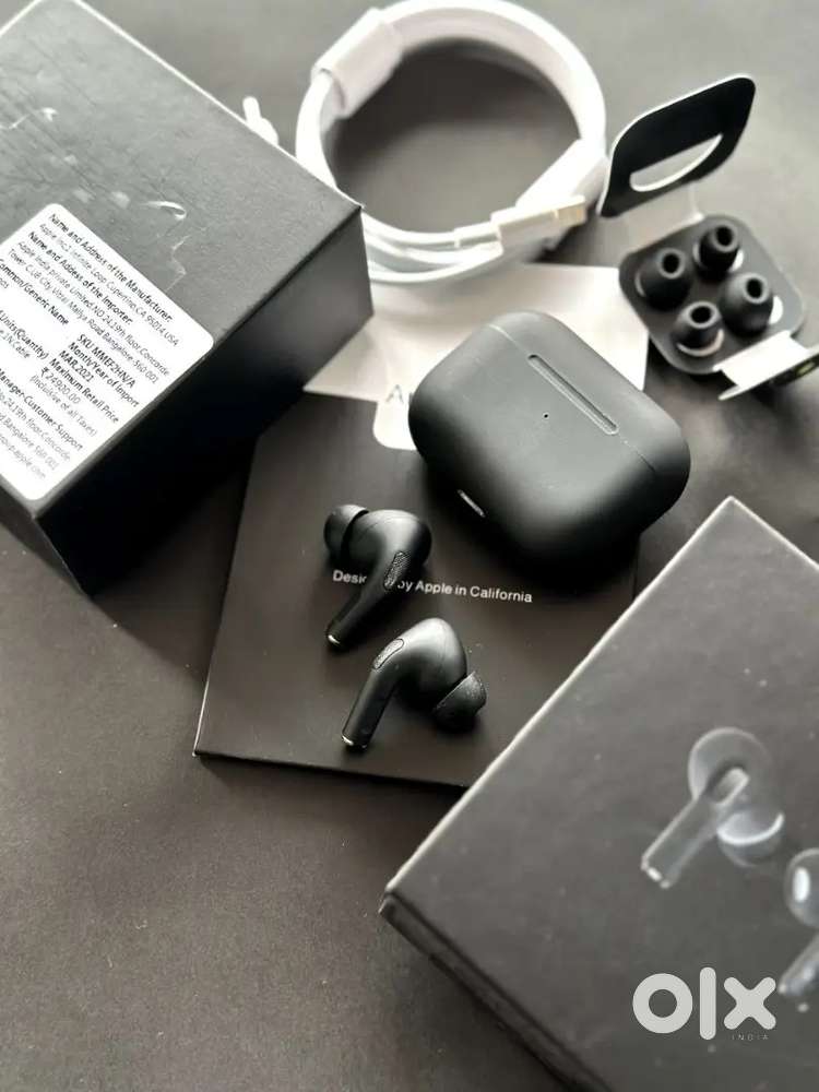 All fashion accessories watches earbuds headphones