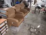Salon chair