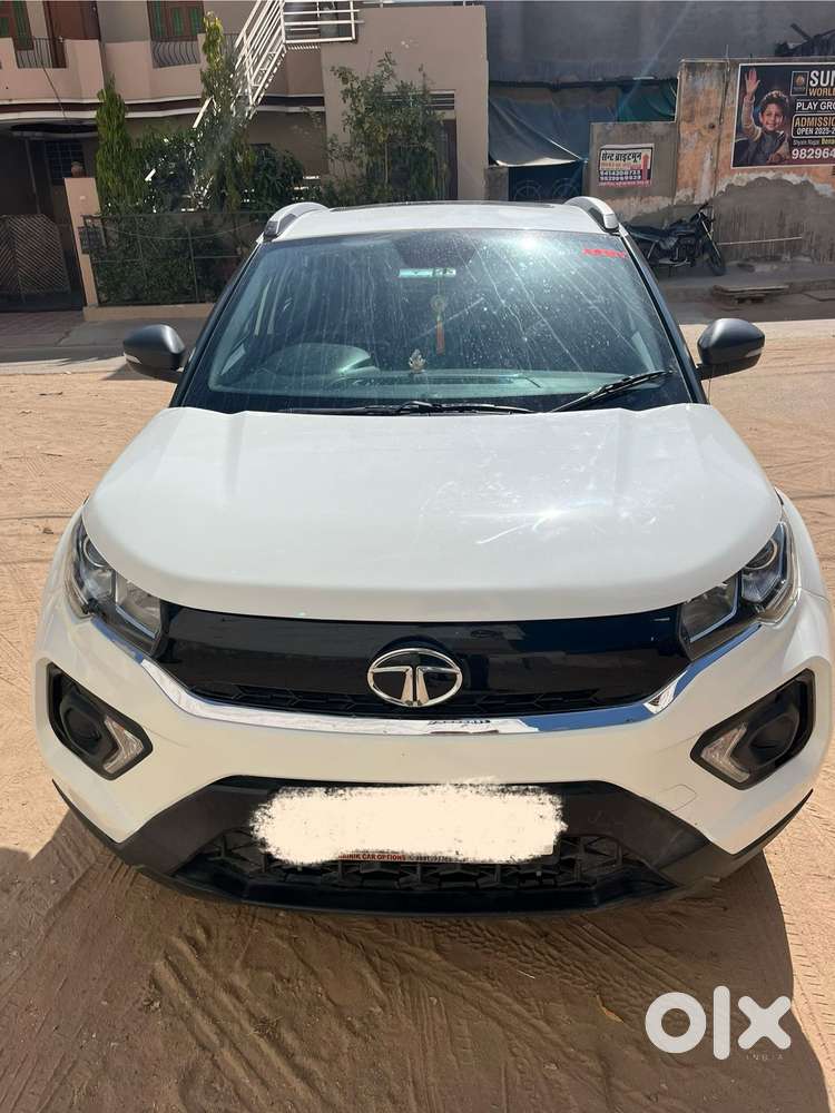 Tata Nexon 1.2 Revotron XM (S), 2023, Petrol