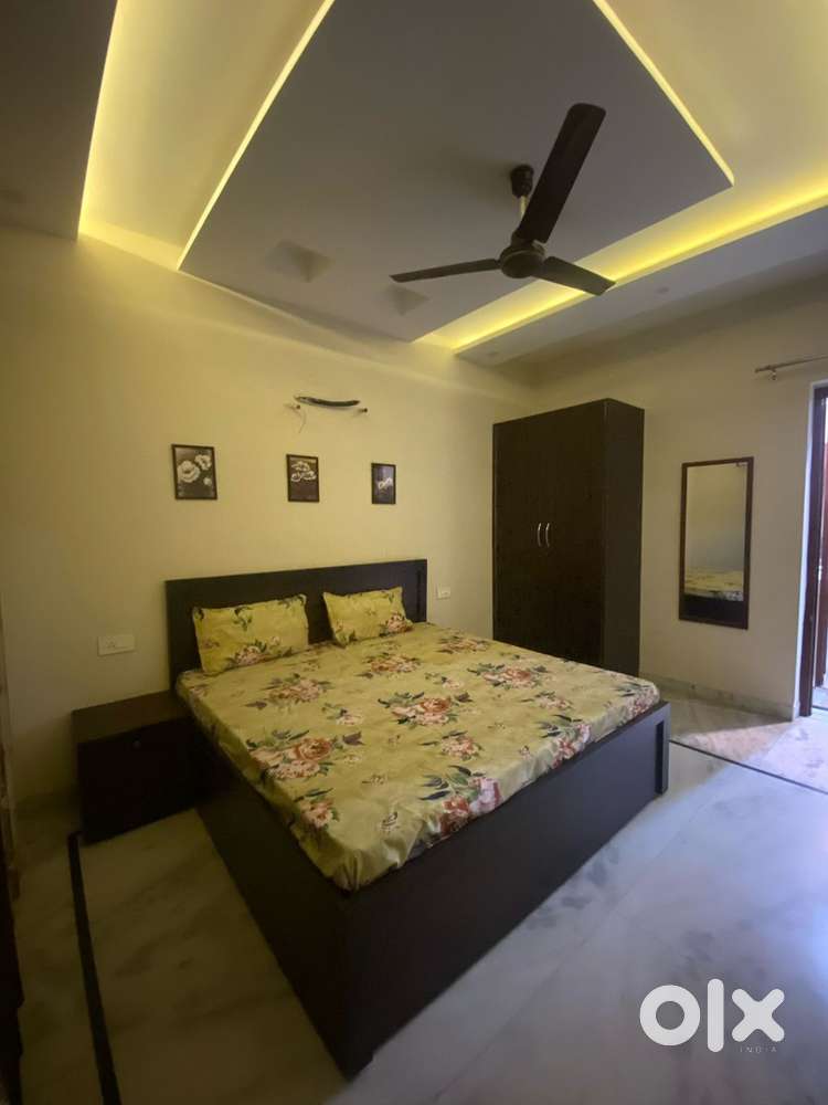 Owner free 1 room set,2 room set,3 room set for rent in mohali..