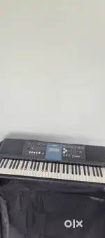 PSR E333 keyboard