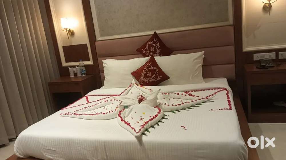 Urgent requirement Sarvice boy and housekeeping