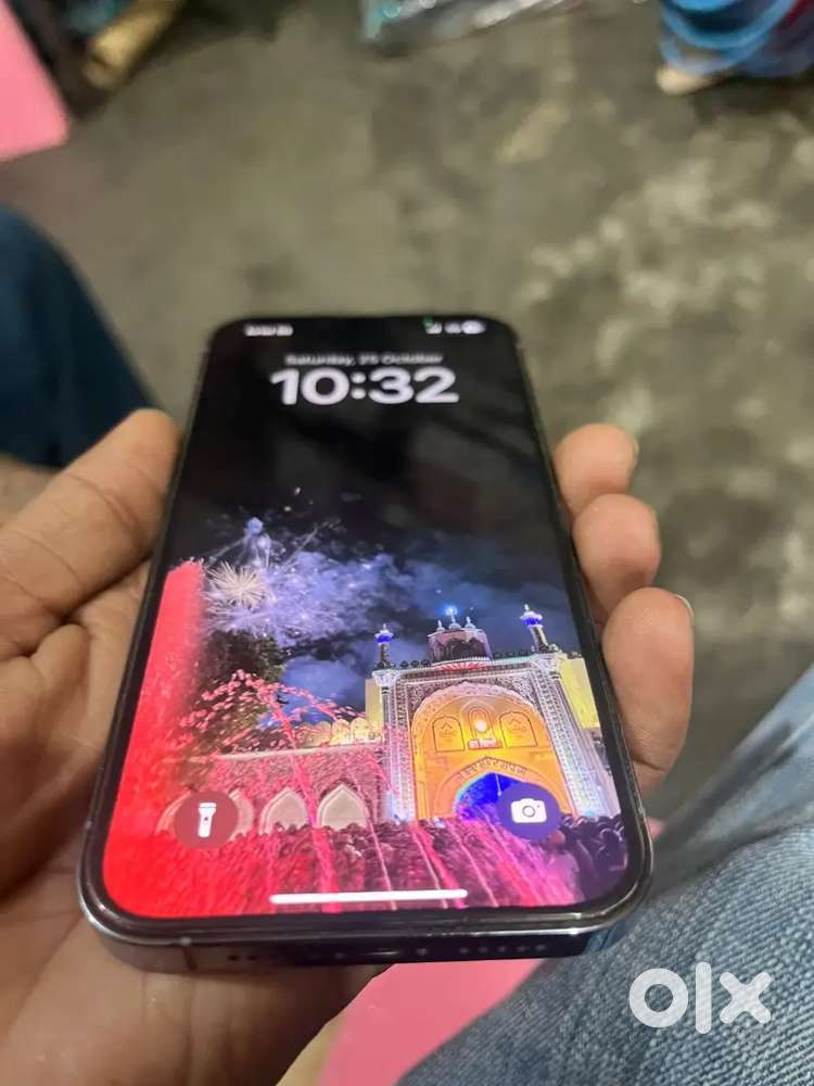 I phone 13pro 85 bh 128gb only cable