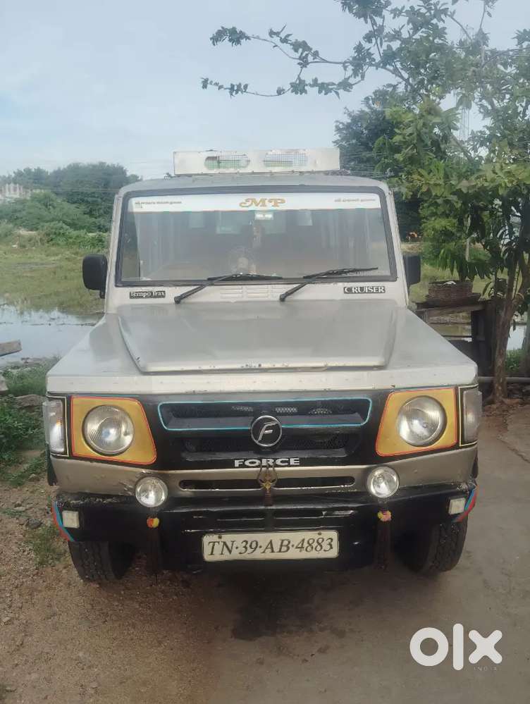 Force Motors Trax Cruiser 2005