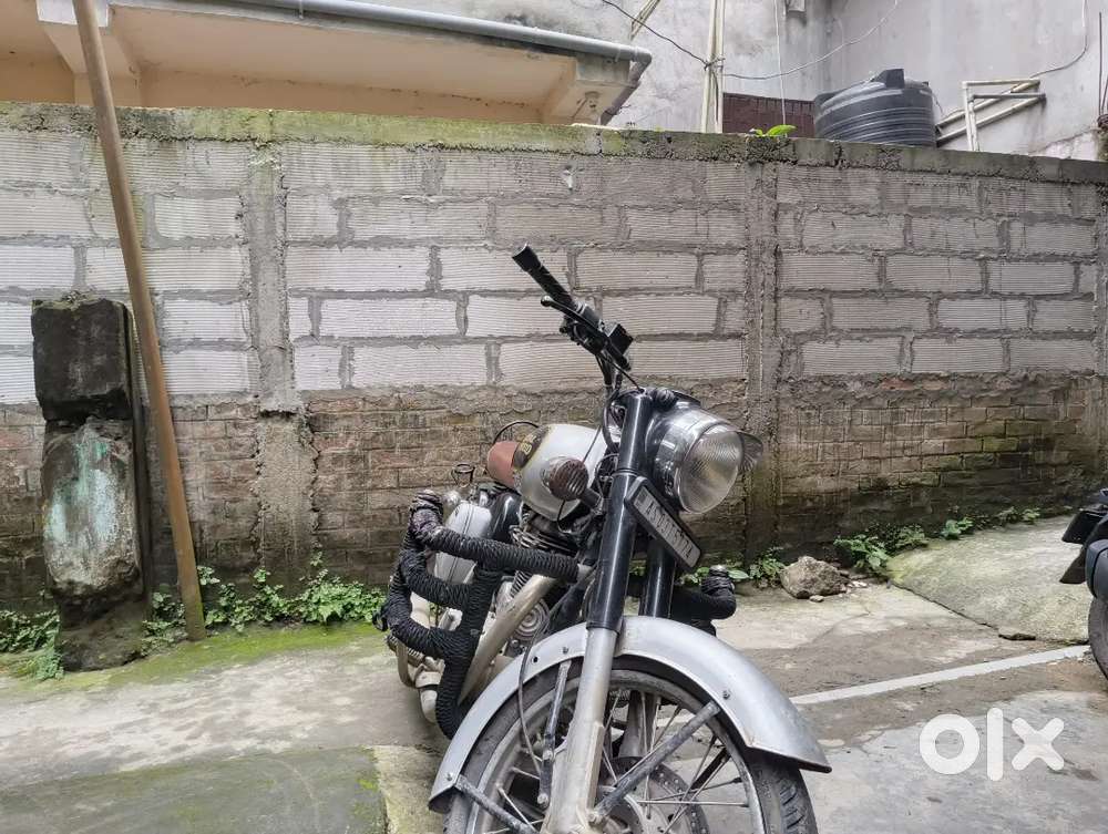 Royal Enfield classic 350 2017 model