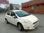 Fiat Grande Punto 2014 wd alloy wheels n avg is 25kpl power ful smooth