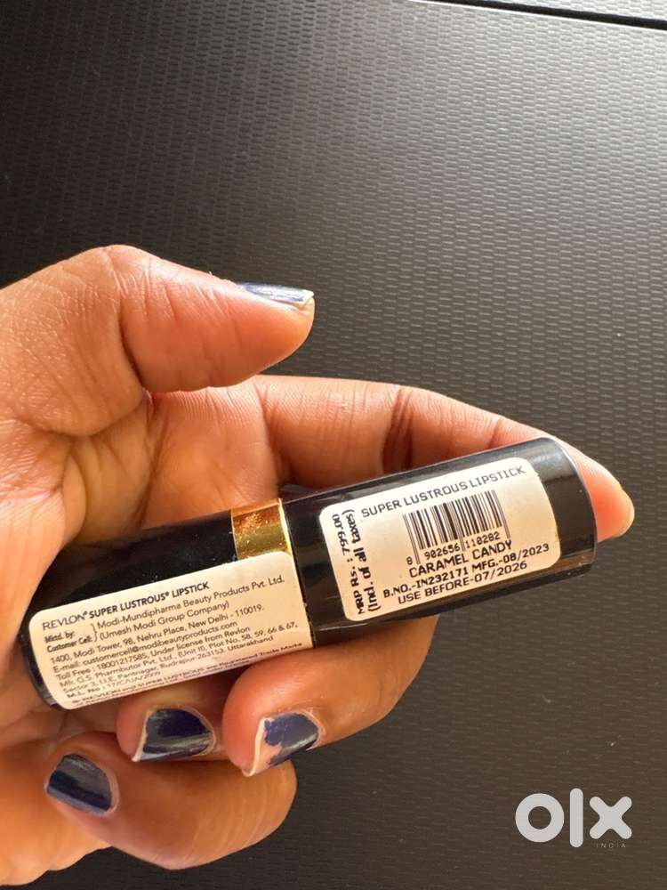 REVLON Lipstick. (NEW)