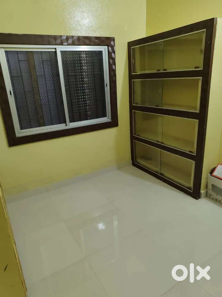 Rent at Bengali Tola (semifurnished newly renovated) in Rs. 9000