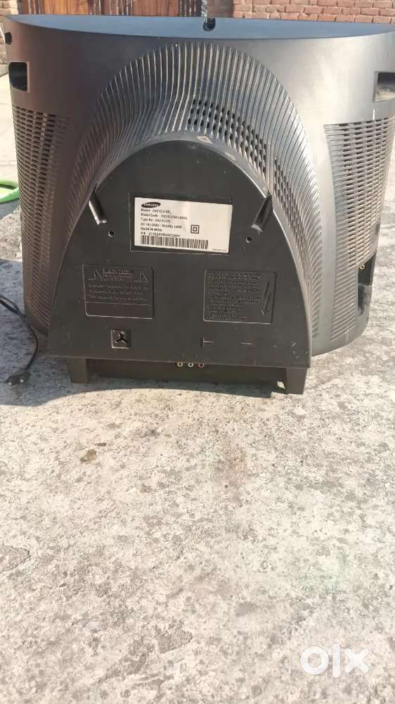 Selling 2014 Tv old model